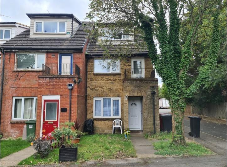 Langley, Berkshire, SL3 1 bed for sale £250,000