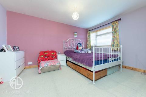 7 Parkfield, Letchworth Garden City, SG6 2QE