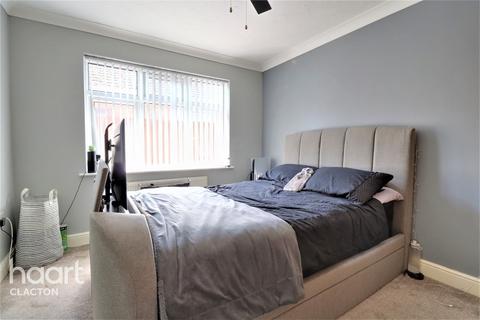 29 Bockings Grove, Clacton-on-sea, CO16 8DL