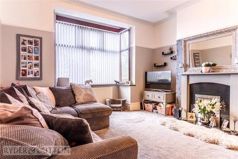 3 bedroom terraced house for sale - Rochdale Road, Royton, Oldham, OL2