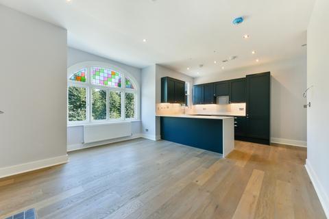 2 bedroom flat for sale, Fulham Palace Road, London SW6