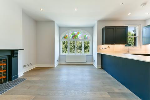 2 bedroom flat for sale, Fulham Palace Road, London SW6