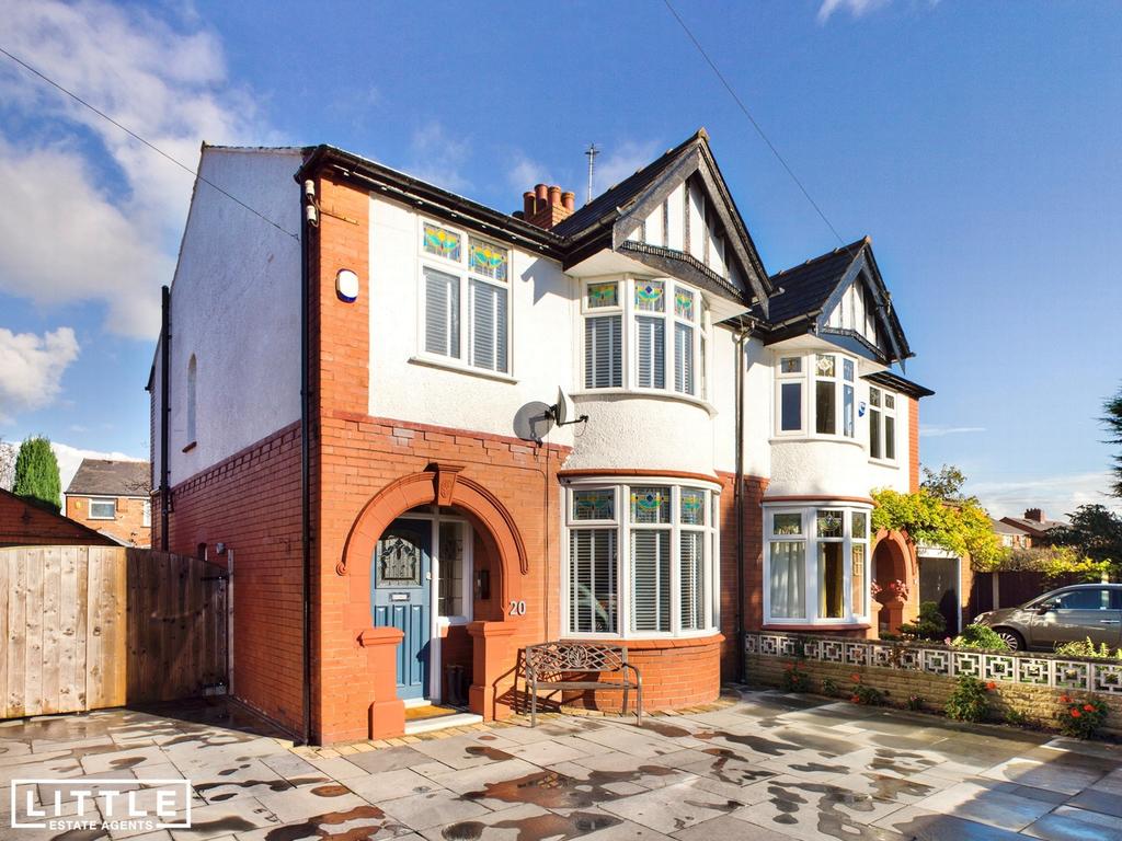 Park Avenue, Eccleston Park, L34 3 bed semidetached house £300,000