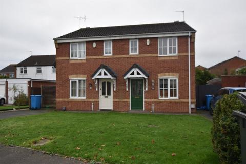 3 bedroom property to rent, East Road, Wolverhampton