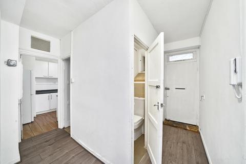 Flat 10, Chagford House Talwin Street, London, E3 3NP