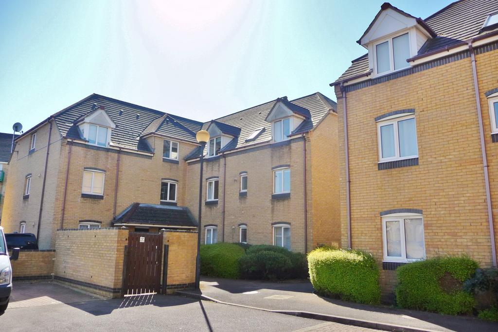 OCEAN VILLAGE, SOUTHAMPTON 2 bed apartment to rent £1,200 pcm (£277 pw)