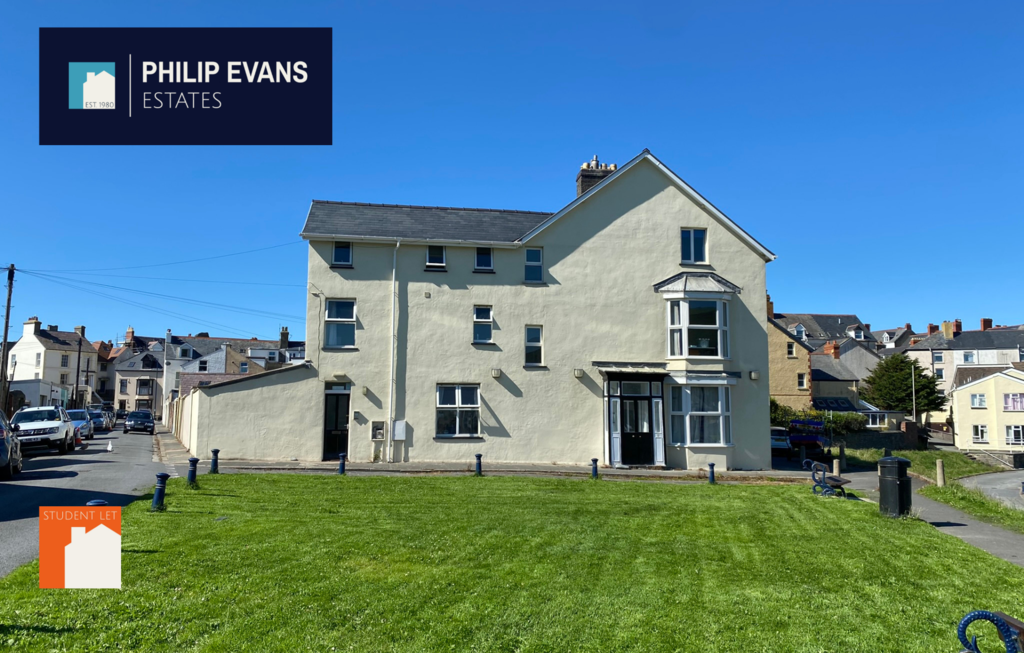 Rheidol Terrace, Aberystwyth SY23 5 bed detached house £1,712 pcm (£395 pw)