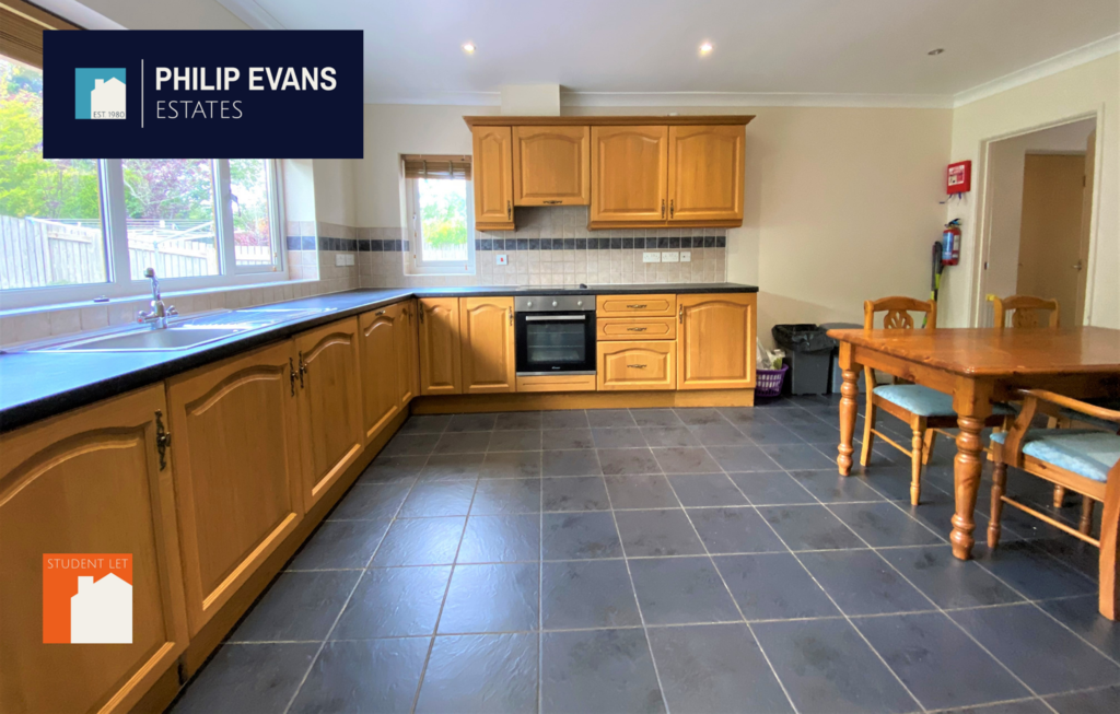 Caer Wylan, Aberystwyth SY23 5 bed detached house £1,842 pcm (£425 pw)