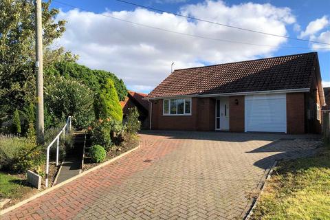 3 bedroom bungalow for sale, Stonegate, Hunmanby