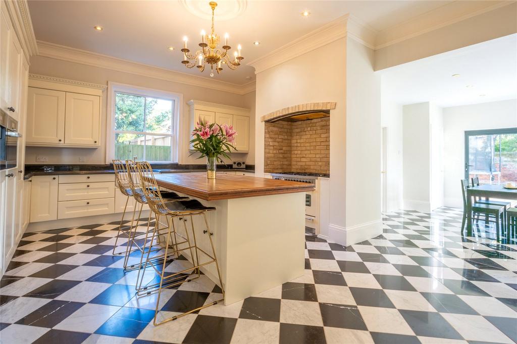 Broughton Road, Ipswich, Suffolk, IP1 8 bed detached house £1,500,000