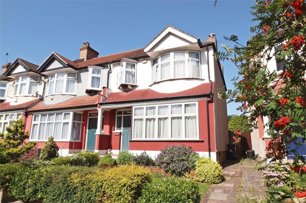 Altyre Way, Beckenham, Kent 3 bed end of terrace house £600,000