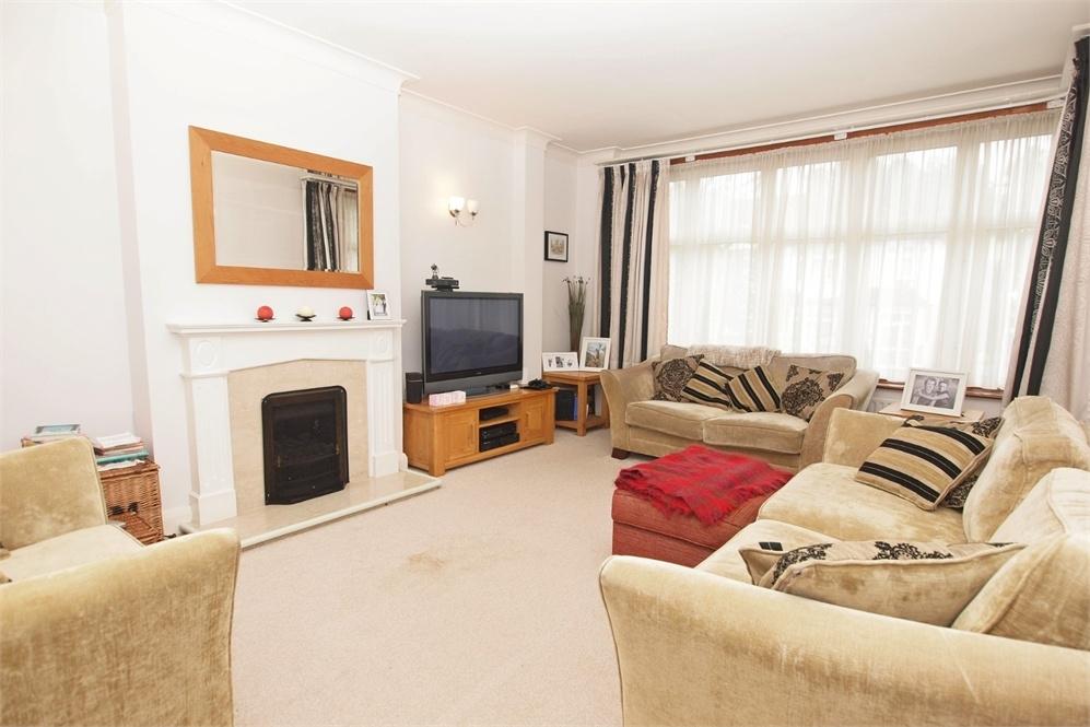 Altyre Way, Beckenham, Kent 3 bed end of terrace house £600,000