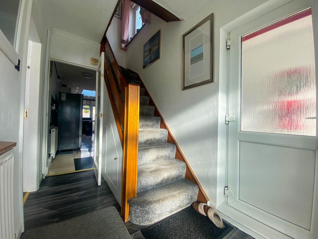 Mildenhall Road, Birmingham, B42 3 bed semidetached house £265,000