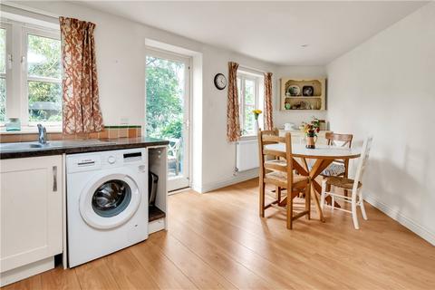5 Mead Close, Moreton-in-marsh, GL56 0LY