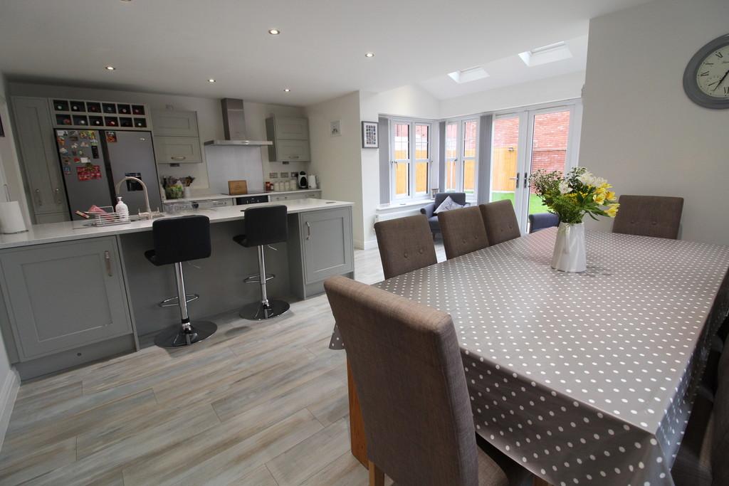 Bob Rainsforth Way, Gainsborough 4 bed detached house £285,000