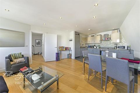 3 bedroom flat to rent - Clarence Road E5