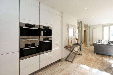 103 Ridgway, London, SW19 4SY