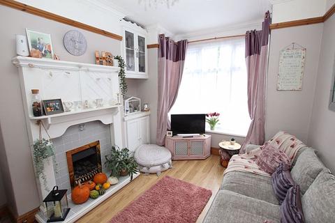 102 Fairmont Road, Grimsby, DN32 8DX