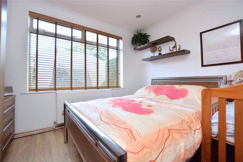7 Alderton Place, Leeds, LS17 5LL