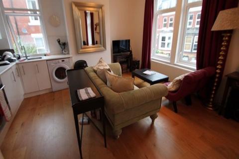 4 bedroom house to rent, Regent Park Avenue, Leeds