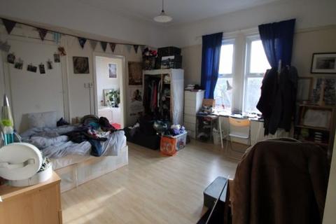 1 bedroom house to rent, Regent Park Terrace, Leeds