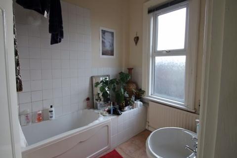 1 bedroom house to rent, Regent Park Terrace, Leeds
