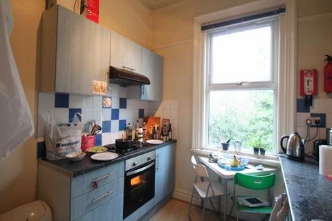 1 bedroom house to rent, Regent Park Terrace, Leeds
