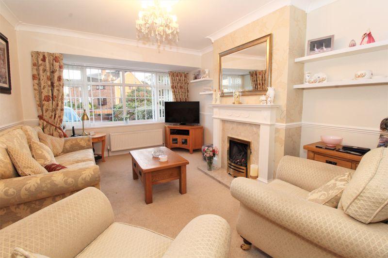Hillside Crescent, Pelsall, WS3 4JL 3 bed semidetached house £285,000