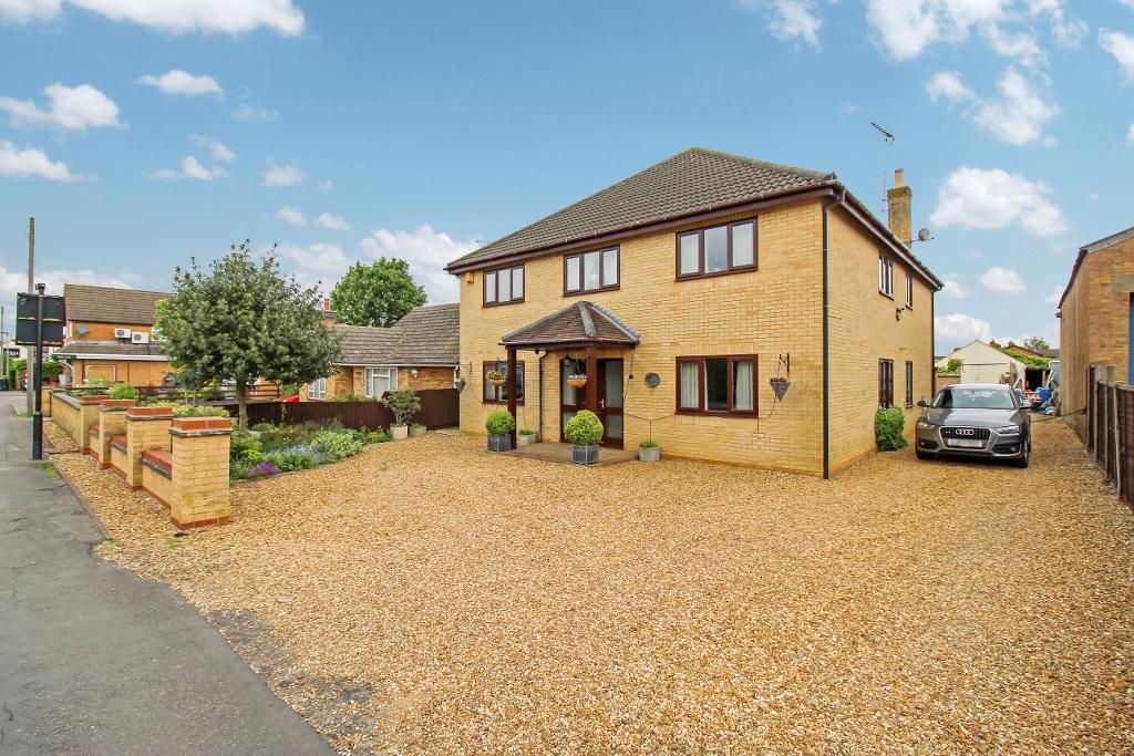 Guntons Road, Newborough, Peterborough, Cambridgeshire, PE6 7QW 5 bed detached house for sale