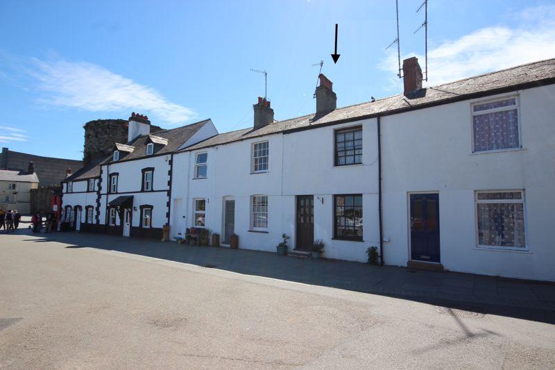 Lower Gate Street, Conwy 2 bed cottage £250,000