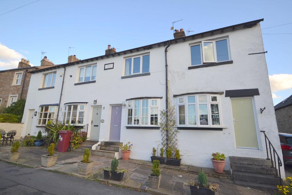 Old Back Lane, Wiswell, Clitheroe, Lancashire, BB7 9BS 2 bed terraced