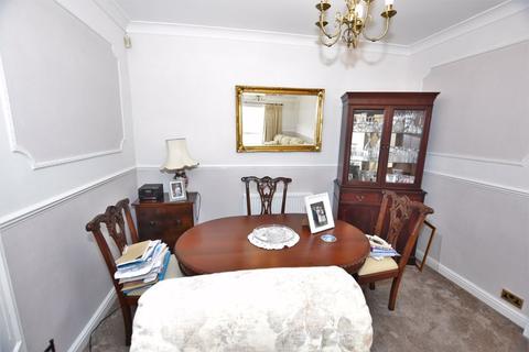 56 Burrell Drive, Wirral, CH46 0TQ