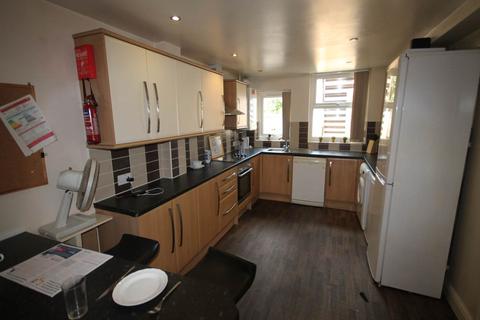 6 bedroom apartment to rent - Ashbourne Road, Derby,