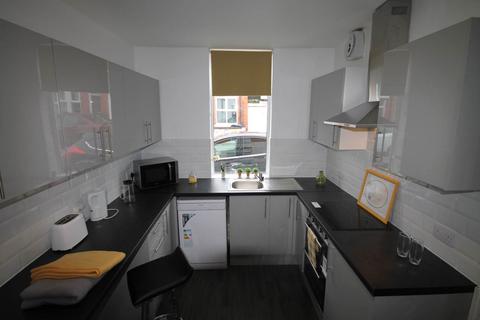 4 bedroom terraced house to rent - Cowley Street, Derby,