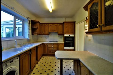 23 Oak Hill, Epsom, KT18 7BU