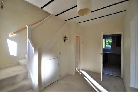 23 Oak Hill, Epsom, KT18 7BU