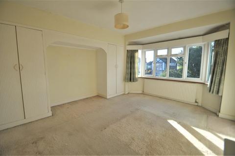 23 Oak Hill, Epsom, KT18 7BU
