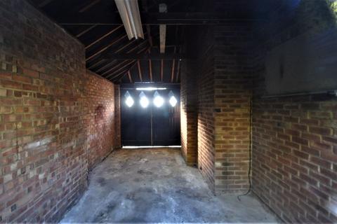23 Oak Hill, Epsom, KT18 7BU