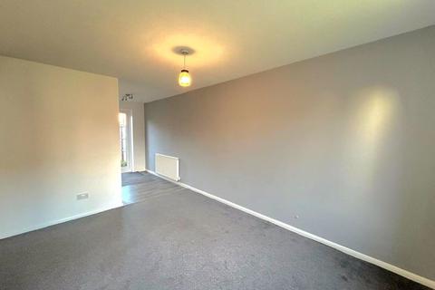 2 bedroom end of terrace house to rent, Heron Drive, Lenton, Nottingham, NG7 2DG