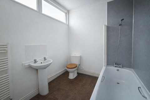 1 bedroom flat to rent, a Picton Street, Maesteg