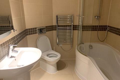 2 bedroom apartment to rent, White Gables Court