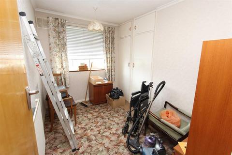112 Mansfield Hill, London, E4 7JS