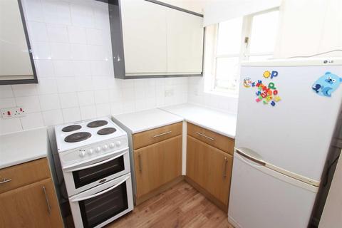 49 Redwood Gardens, London, E4 7NZ