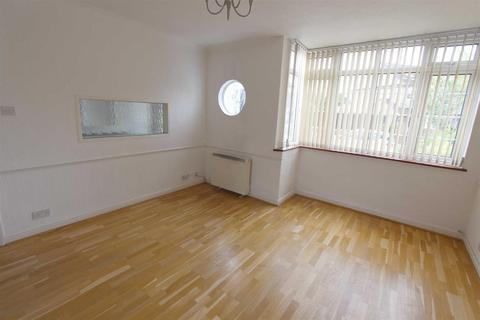 3 Dale View Avenue, London, E4 6PJ