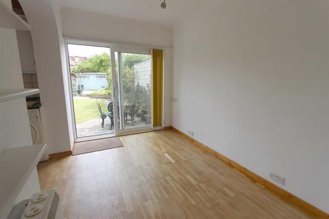 3 Dale View Avenue, London, E4 6PJ