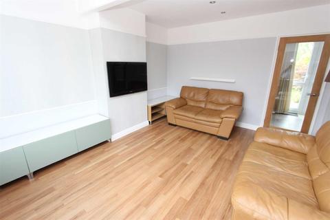 29 Bernwell Road, London, E4 6HX