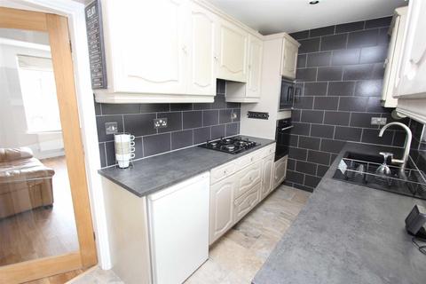 29 Bernwell Road, London, E4 6HX