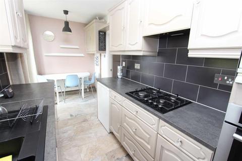 29 Bernwell Road, London, E4 6HX