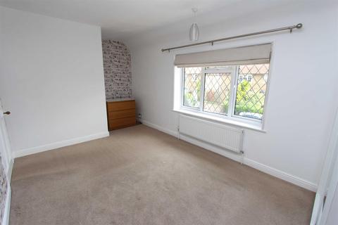 29 Bernwell Road, London, E4 6HX