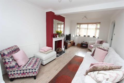 7 Maida Way, London, E4 7JL